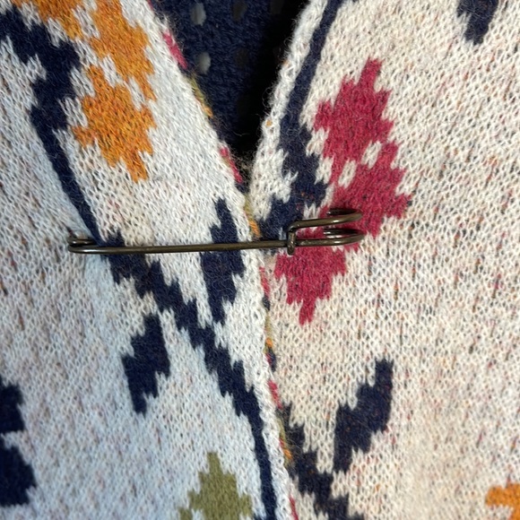 Anthropologie Boho Shawl made of 💯 Lambswool - Angel of the North - Picture 3 of 9